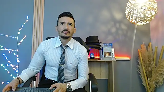 Snapshot of Reiko_85_ chatting on 02/04/26, 02:34 Reiko 85 online show from 02/04/26, 02:34