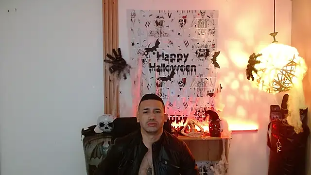 Reiko 85  online show from 10/31/25, 12:24