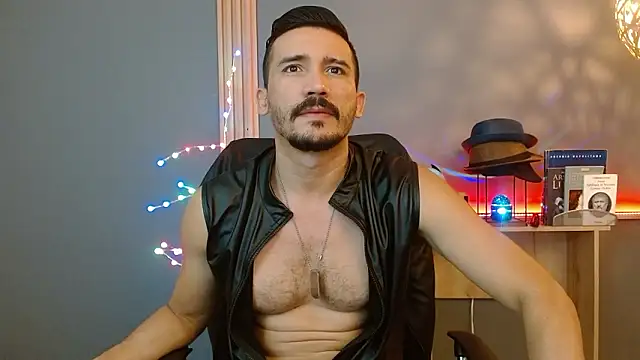 Snapshot of Reiko_85_ chatting on 02/27/26, 02:28 Reiko 85 online show from 02/27/26, 02:28