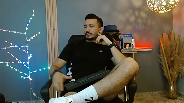 Snapshot of Reiko_85_ chatting on 02/08/26, 02:59 Reiko 85 online show from 02/08/26, 02:59