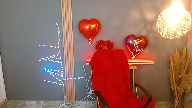 Snapshot of Reiko_85_ chatting on 02/16/26, 02:16 Reiko 85 online show from 02/16/26, 02:16