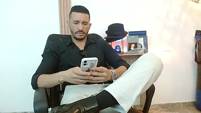 Reiko 85  online show from 11/24/25, 03:01