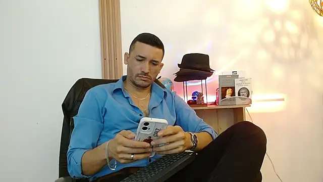 Reiko 85  online show from 11/04/25, 03:05