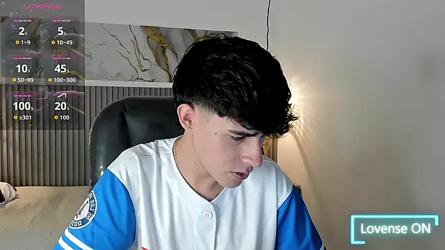 Dyla n18 online show from 03/27/26, 08:54