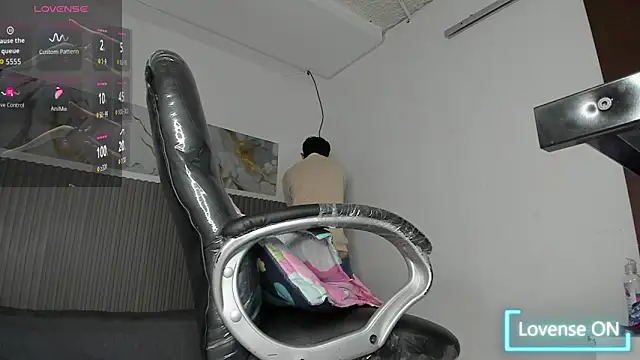 Dyla n18 online show from 03/19/26, 08:09