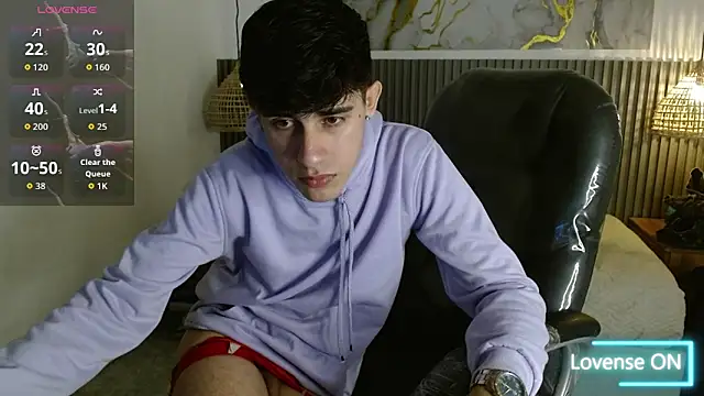 Snapshot of Dyla_n18 chatting on 02/18/26, 08:05 Dyla n18 online show from 02/18/26, 08:05