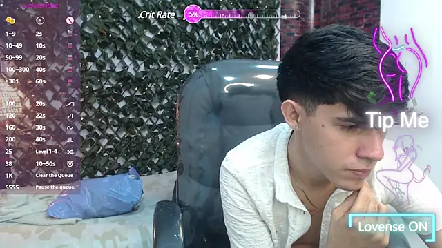 Snapshot of Dyla_n18 chatting on 03/16/25, 01:49 Dyla n18 online show from 03/16/25, 01:49
