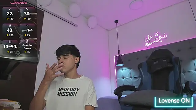 Dyla n18 online show from 03/31/26, 07:05