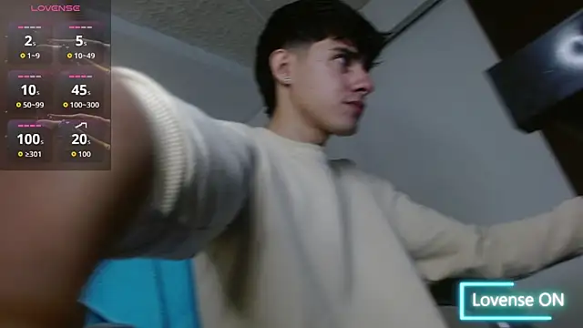 Snapshot of Dyla_n18 chatting on 02/28/26, 01:44 Dyla n18 online show from 02/28/26, 01:44