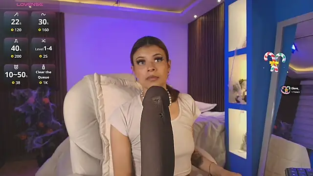 Antonella Torres2 online show from 10/28/25, 03:29