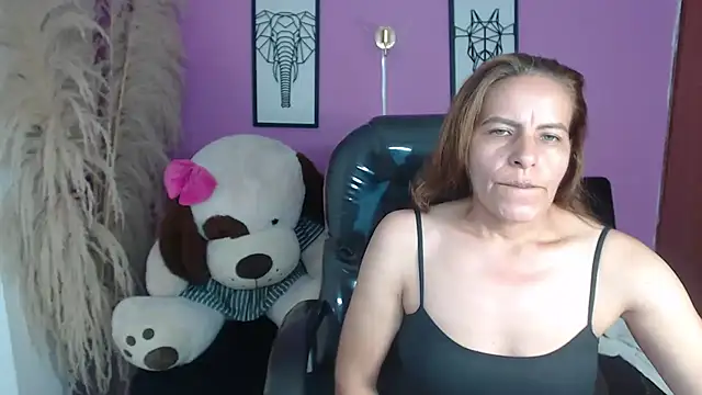 Snapshot of Milf_karlye chatting on 10/01/25, 02:27 Milf karlye online show from 10/01/25, 02:27