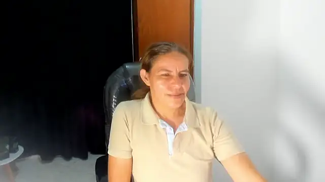 Milf karlye online show from 11/23/25, 03:05