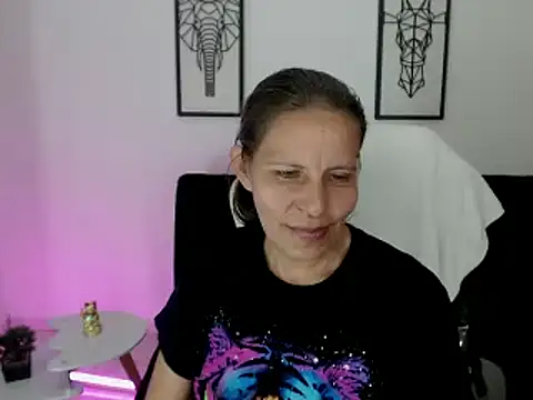 Snapshot of Milf_karlye chatting on 02/07/25, 06:03 Milf karlye online show from 02/07/25, 06:03