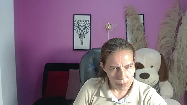 Milf karlye online show from 10/30/25, 02:32