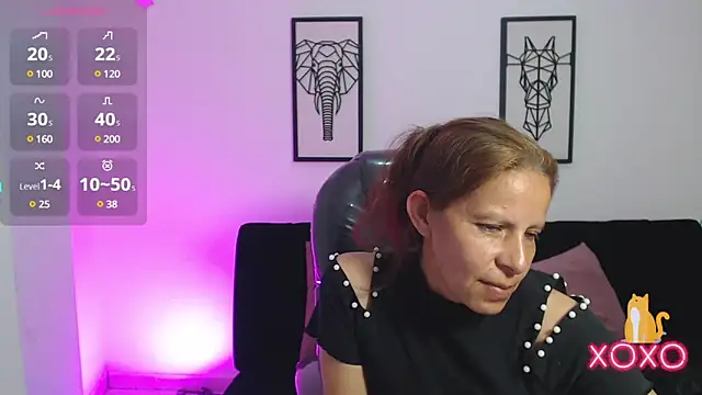 Snapshot of Milf_karlye chatting on 03/21/25, 06:27 Milf karlye online show from 03/21/25, 06:27