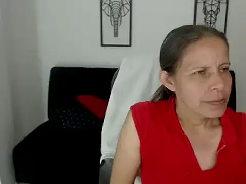 Snapshot of Milf_karlye chatting on 02/02/25, 03:54 Milf karlye online show from 02/02/25, 03:54
