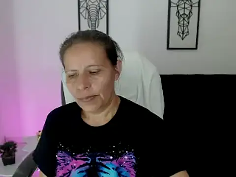 Snapshot of Milf_karlye chatting on 02/07/25, 09:16 Milf karlye online show from 02/07/25, 09:16