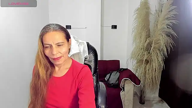Snapshot of Milf_karlye chatting on 06/21/26, 03:45 Milf karlye online show from 06/21/26, 03:45