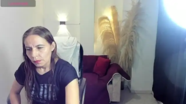 Snapshot of Milf_karlye chatting on 06/12/26, 02:09 Milf karlye online show from 06/12/26, 02:09