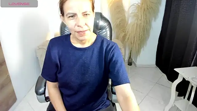 Milf karlye online show from 02/08/26, 01:36