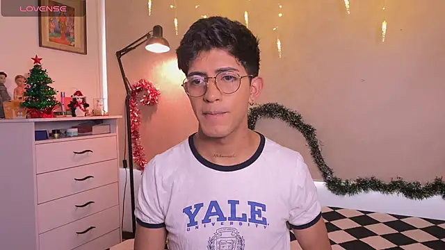 teobowny  online show from 12/17/25, 06:46