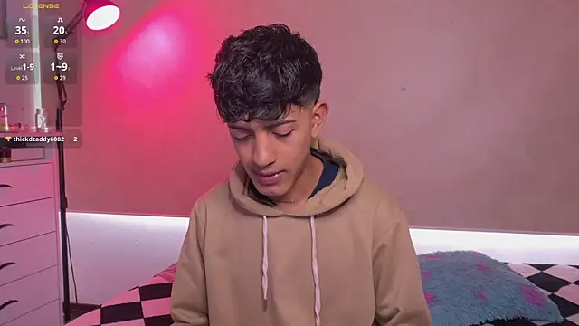 teobowny  online show from 11/26/25, 01:22