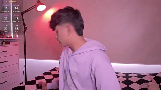 teobowny  online show from 09/26/25, 01:40