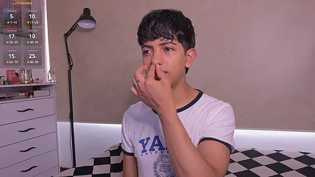 teobowny  online show from 11/20/25, 12:28