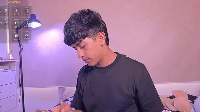 teobowny  online show from 02/22/26, 07:48