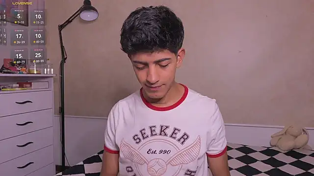 teobowny  online show from 11/14/25, 04:16