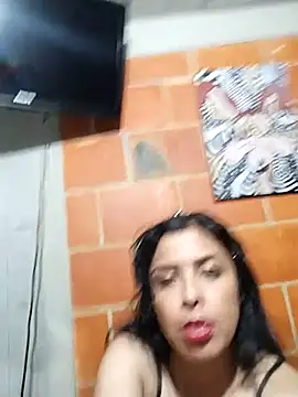 Vanessagirld online show from 10/23/25, 10:41