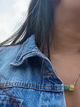 Liulee online show from 02/06/26, 05:20