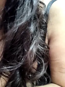 Snapshot of rakhi_143 chatting on 09/16/25, 03:51 rakhi 143 online show from 09/16/25, 03:51