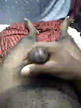 Snapshot of mallucallboy2104 chatting on 02/05/25, 08:04 mallucallboy2104 online show from 02/05/25, 08:04