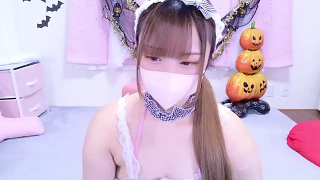 MAIKA pyon online show from 11/02/25, 09:36