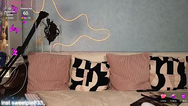 Anal Girl  online show from 11/06/25, 04:44