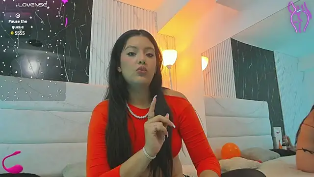 Snapshot of Zahra_lloydd chatting on 01/16/25, 03:02 Zahra lloydd online show from 01/16/25, 03:02