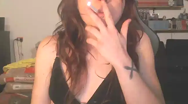 Snapshot of complicata_mente chatting on 01/22/25, 04:55 complicata mente online show from 01/22/25, 04:55