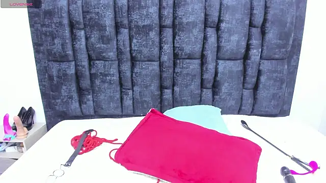 Aurora Doll  online show from 03/12/26, 01:26