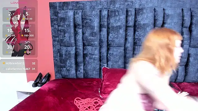 Aurora Doll  online show from 11/08/25, 12:31