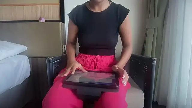 HornyBabe  online show from 05/18/26, 05:13