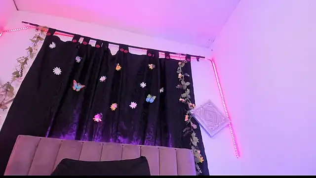 DeisyHarper online show from 10/13/25, 12:51