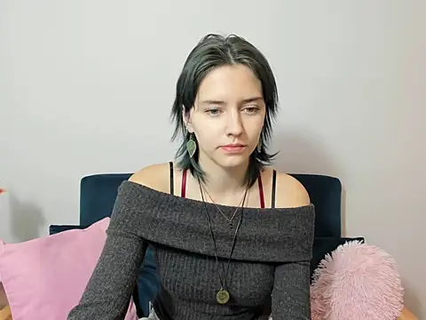 DevineNatalie online show from 12/09/24, 04:26