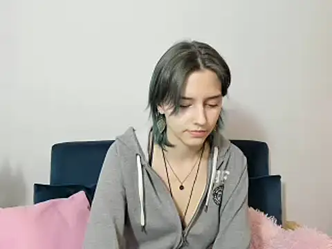 DevineNatalie online show from 12/27/24, 03:04