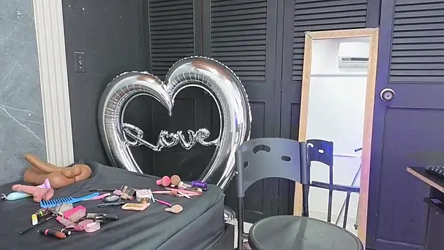 haileycat online show from 03/17/26, 02:36