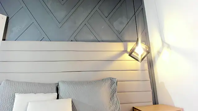 Alahia Baiter online show from 03/12/25, 03:07