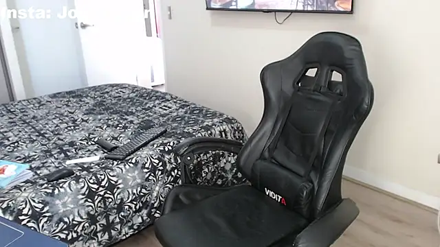 jonhklleyn online show from 11/13/25, 06:23