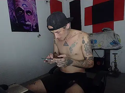 Snapshot of patrik_tattoo_ chatting on 05/06/26, 05:00 patrik tattoo online show from 05/06/26, 05:00