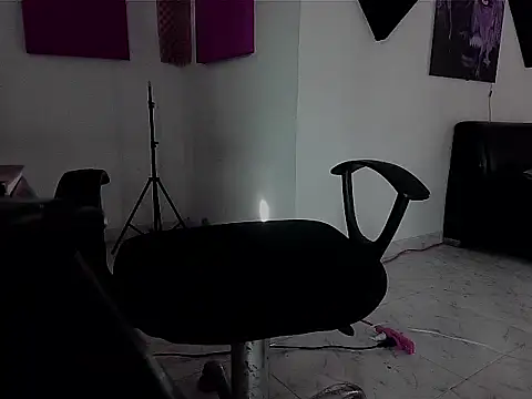 Snapshot of patrik_tattoo_ chatting on 12/03/25, 07:24 patrik tattoo online show from 12/03/25, 07:24