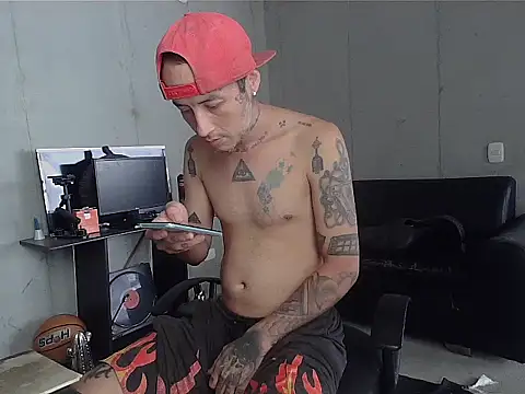 Snapshot of patrik_tattoo_ chatting on 04/09/26, 04:57 patrik tattoo online show from 04/09/26, 04:57